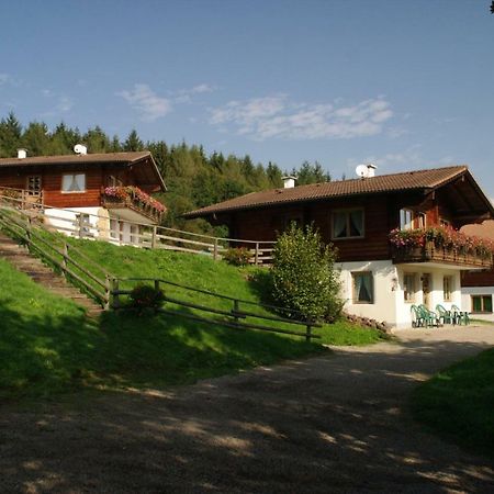 Blockhaus-Ferienpark Apartment Eisenschmitt Luaran gambar